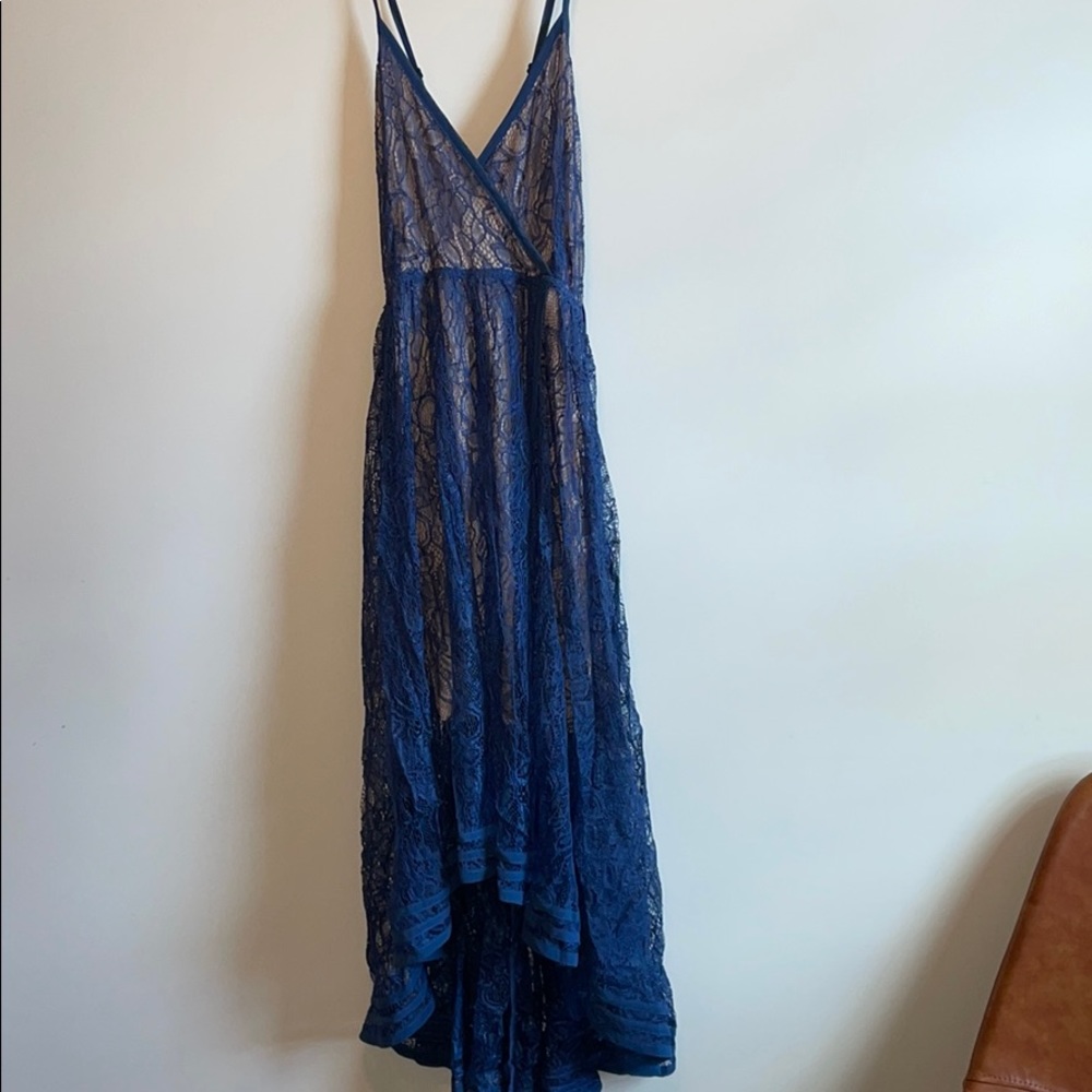 NEVER WORN Kimchi Blue Lace Maxi Dress